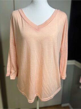 Relaxed V-Neck Long Sleeve Tee in Soft Peach